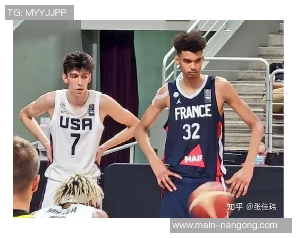 张佳玮分析雷霆防守与亚历山大表现马刺三卫虽能创造机会却难以联动全队 张佳玮分析雷霆防守与亚历山大表现马刺三卫虽能创造机会却难以联动全队